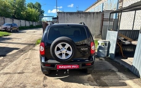 Chevrolet Niva I рестайлинг, 2015 год, 645 000 рублей, 2 фотография