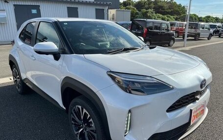 Toyota Yaris Cross, 2021 год, 1 500 000 рублей, 3 фотография