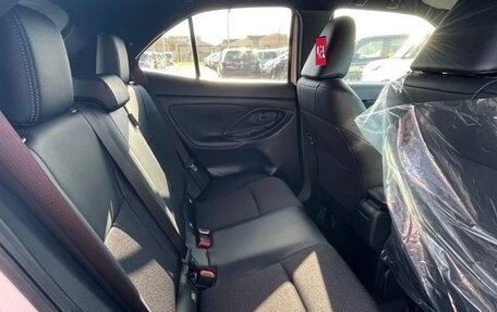 Toyota Yaris Cross, 2021 год, 1 500 000 рублей, 17 фотография