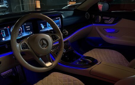 Mercedes-Benz E-Класс, 2017 год, 3 900 000 рублей, 23 фотография
