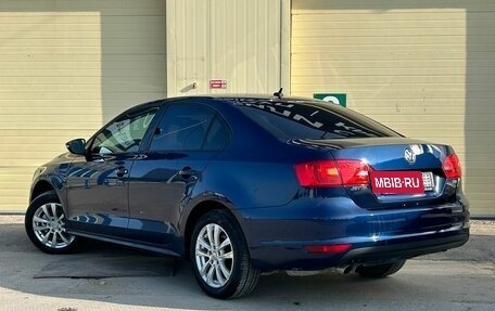 Volkswagen Jetta VI, 2011 год, 745 000 рублей, 4 фотография