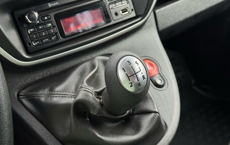 Renault Kangoo II рестайлинг, 2013 год, 1 285 000 рублей, 22 фотография