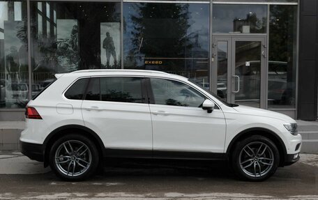 Volkswagen Tiguan II, 2017 год, 2 600 000 рублей, 4 фотография