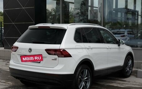 Volkswagen Tiguan II, 2017 год, 2 600 000 рублей, 5 фотография
