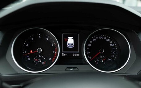 Volkswagen Tiguan II, 2017 год, 2 600 000 рублей, 13 фотография