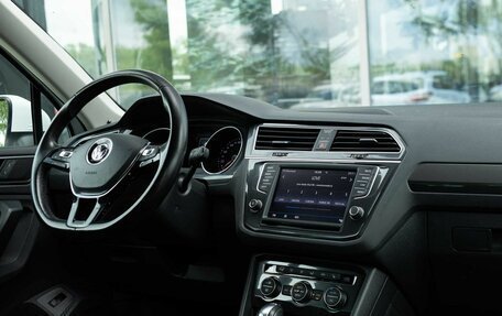 Volkswagen Tiguan II, 2017 год, 2 600 000 рублей, 10 фотография