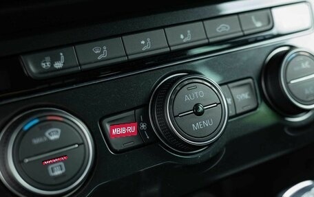 Volkswagen Tiguan II, 2017 год, 2 600 000 рублей, 15 фотография