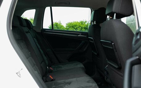 Volkswagen Tiguan II, 2017 год, 2 600 000 рублей, 24 фотография