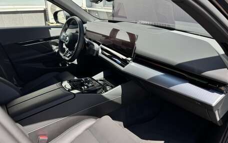 BMW 5 серия, 2023 год, 8 000 000 рублей, 9 фотография