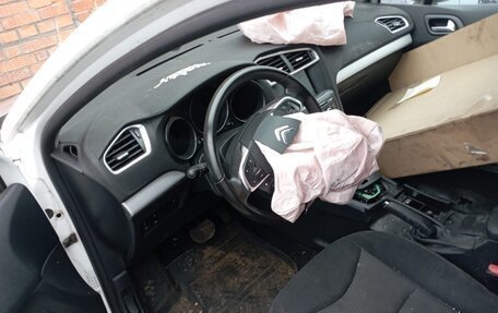 Citroen C4 II рестайлинг, 2013 год, 600 000 рублей, 4 фотография