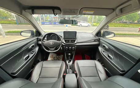 Toyota Yaris XP150 рестайлинг, 2021 год, 1 200 000 рублей, 10 фотография