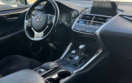 Lexus NX I, 2016 год, 2 600 000 рублей, 6 фотография