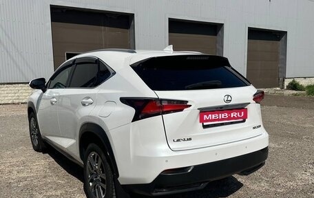 Lexus NX I, 2016 год, 2 600 000 рублей, 10 фотография