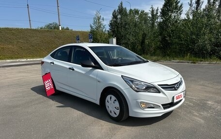 Hyundai Solaris II рестайлинг, 2015 год, 1 100 000 рублей, 8 фотография