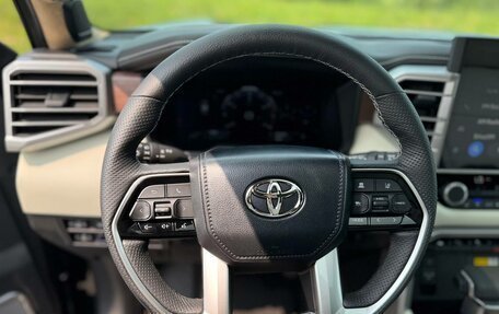 Toyota Sequoia, 2023 год, 24 000 000 рублей, 16 фотография