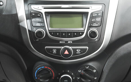 Hyundai Solaris II рестайлинг, 2012 год, 999 000 рублей, 15 фотография