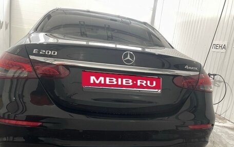 Mercedes-Benz E-Класс, 2021 год, 4 000 000 рублей, 2 фотография