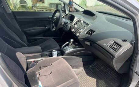 Honda Civic VIII, 2007 год, 800 000 рублей, 3 фотография