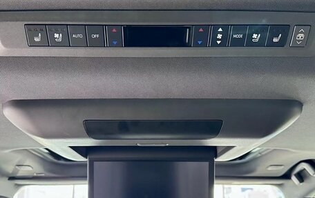 Toyota Sienna, 2022 год, 4 199 000 рублей, 16 фотография