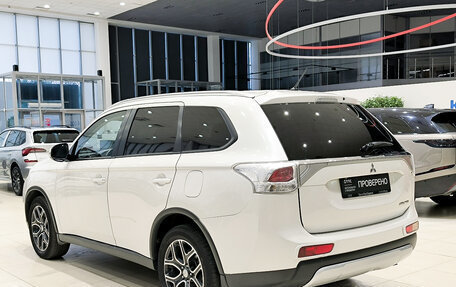 Mitsubishi Outlander III рестайлинг 3, 2014 год, 1 239 000 рублей, 7 фотография