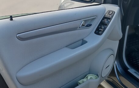 Mercedes-Benz B-Класс, 2010 год, 980 000 рублей, 6 фотография