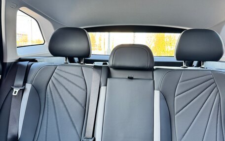 Geely Atlas, 2024 год, 3 050 000 рублей, 18 фотография