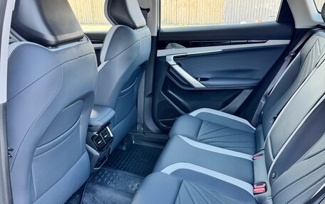 Geely Atlas, 2024 год, 3 050 000 рублей, 24 фотография