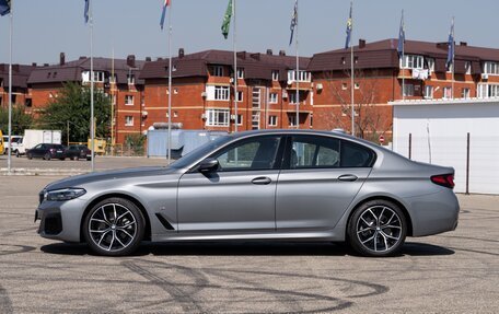 BMW 5 серия, 2023 год, 5 850 000 рублей, 6 фотография
