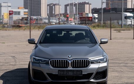 BMW 5 серия, 2023 год, 5 850 000 рублей, 8 фотография