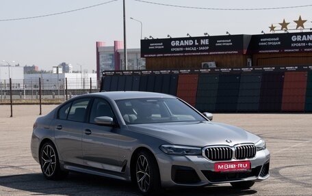 BMW 5 серия, 2023 год, 5 850 000 рублей, 5 фотография