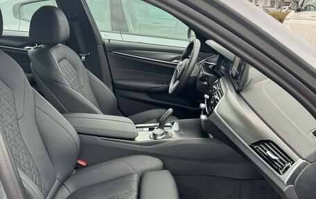 BMW 5 серия, 2023 год, 5 850 000 рублей, 14 фотография
