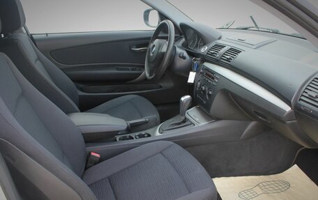 BMW 1 серия, 2011 год, 749 000 рублей, 12 фотография