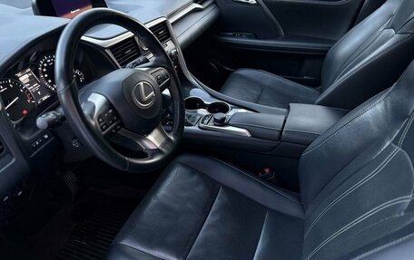 Lexus RX IV рестайлинг, 2018 год, 4 890 000 рублей, 14 фотография