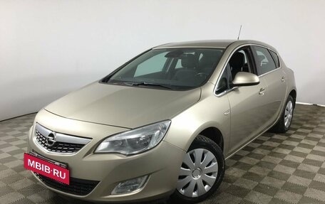Opel Astra J, 2011 год, 660 000 рублей, 2 фотография