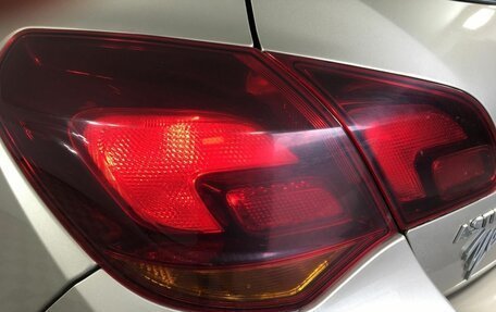 Opel Astra J, 2011 год, 660 000 рублей, 12 фотография