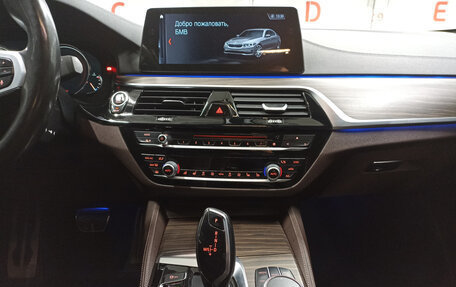 BMW 5 серия, 2017 год, 3 590 000 рублей, 15 фотография