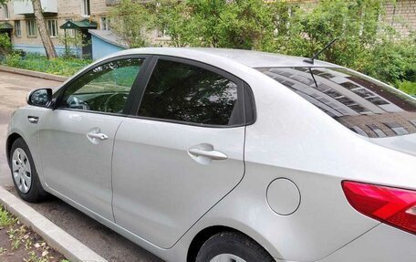 KIA Rio III рестайлинг, 2014 год, 750 000 рублей, 2 фотография