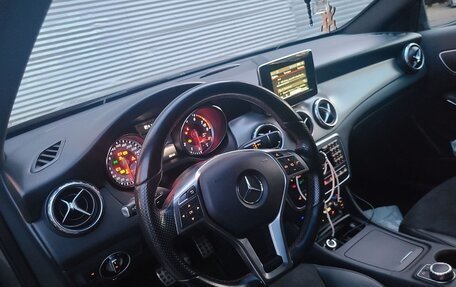 Mercedes-Benz GLA, 2015 год, 2 300 000 рублей, 3 фотография