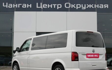Volkswagen Caravelle T6 рестайлинг, 2020 год, 3 990 000 рублей, 4 фотография