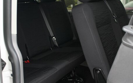 Volkswagen Caravelle T6 рестайлинг, 2020 год, 3 990 000 рублей, 15 фотография
