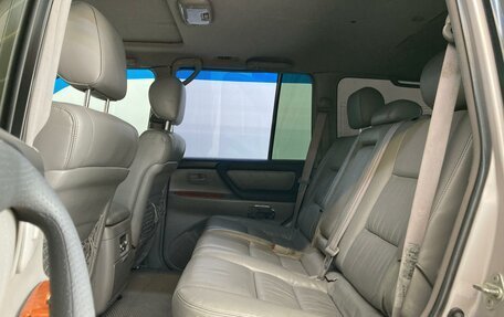 Toyota Land Cruiser 100 рестайлинг 2, 2004 год, 2 000 000 рублей, 16 фотография