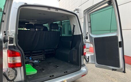 Volkswagen Caravelle T5, 2010 год, 1 650 000 рублей, 13 фотография