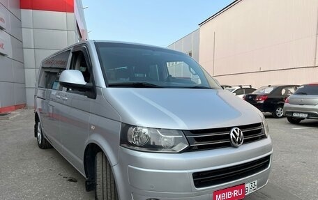 Volkswagen Caravelle T5, 2010 год, 1 650 000 рублей, 3 фотография