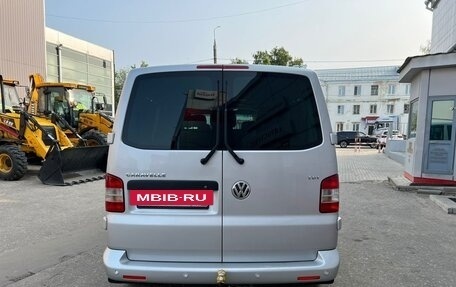 Volkswagen Caravelle T5, 2010 год, 1 650 000 рублей, 12 фотография