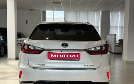 Lexus RX IV рестайлинг, 2018 год, 4 050 000 рублей, 7 фотография