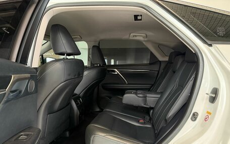 Lexus RX IV рестайлинг, 2018 год, 4 050 000 рублей, 16 фотография