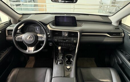 Lexus RX IV рестайлинг, 2018 год, 4 050 000 рублей, 18 фотография