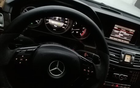 Mercedes-Benz E-Класс, 2013 год, 2 050 000 рублей, 21 фотография