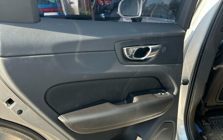 Volvo XC60 II, 2019 год, 3 300 000 рублей, 9 фотография
