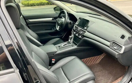 Honda Inspire, 2020 год, 1 800 000 рублей, 13 фотография